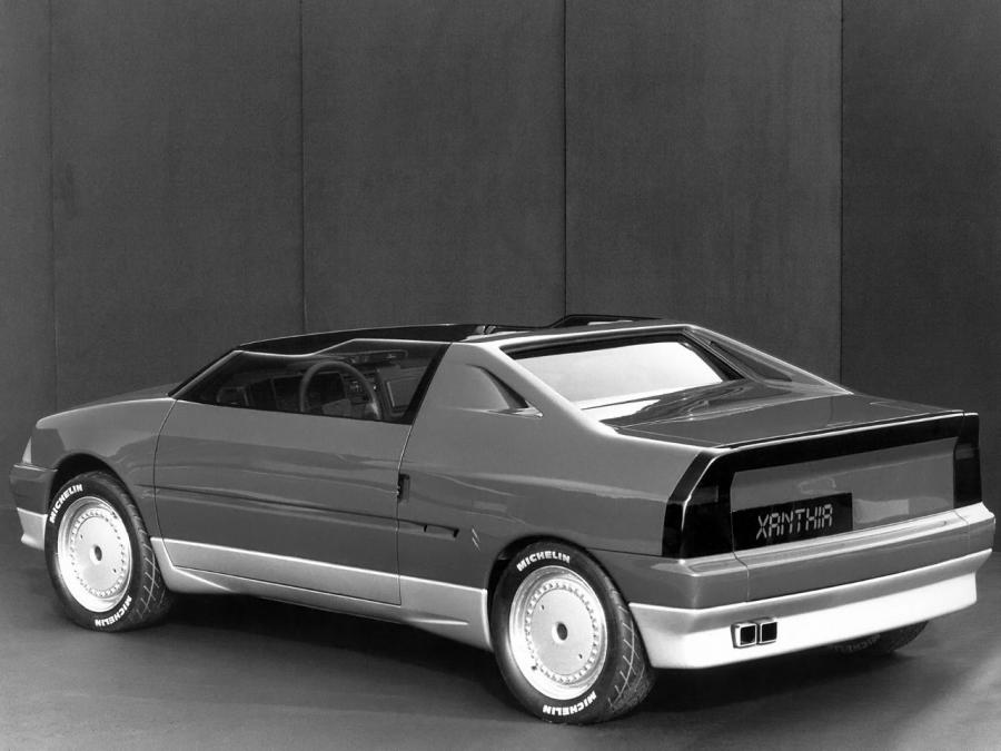  Citroen Xanthia Concept 1986 года  (фото 3 из 3)